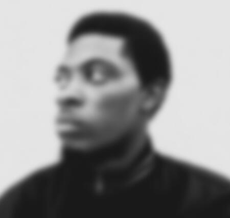 Blurry picture of the fastest copywriter on Twitter